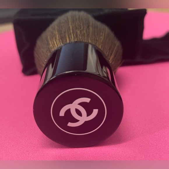 Chanel Kabuki Brush from Nordstrom Makeup Brush - Picture 2 of 10